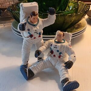DUKE AND BEAN ASTRONAUTS